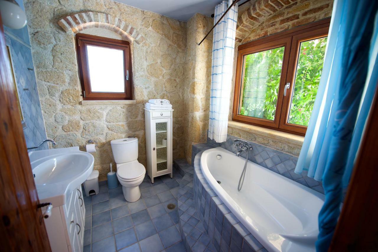 Halikounas Villa Petrino מראה חיצוני תמונה